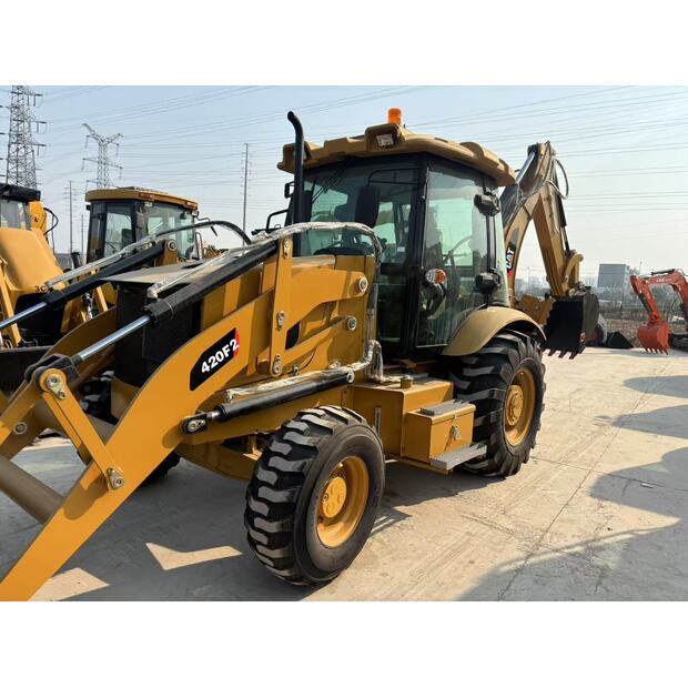 2024 Caterpillar 420F2-43157741