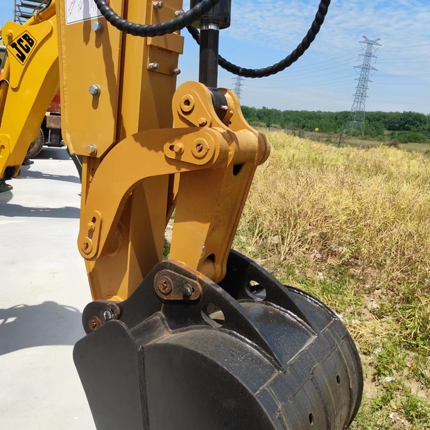 2024 كاتربيلر 420F-43157751