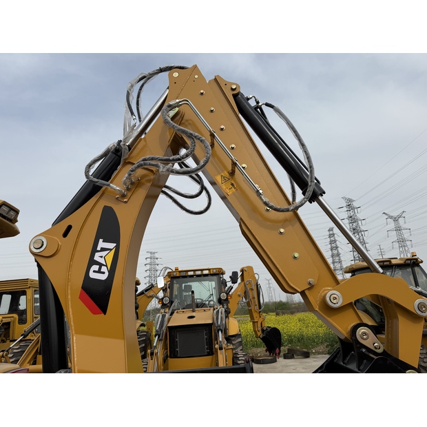 2024 Caterpillar 426F-43157774