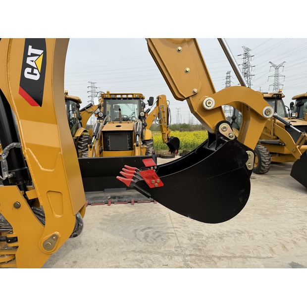 2024 Caterpillar 426F-43157775