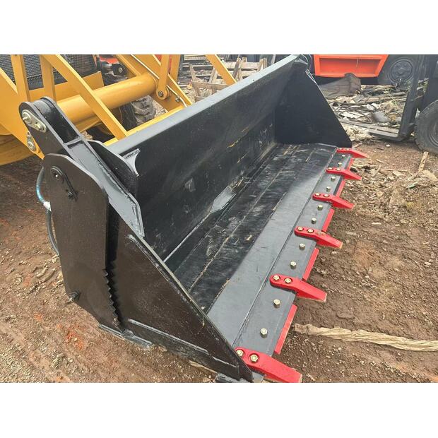 2024 Caterpillar 450F-43157781