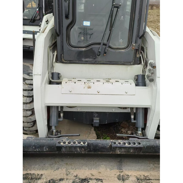 2022 بوبكات S16-43157810