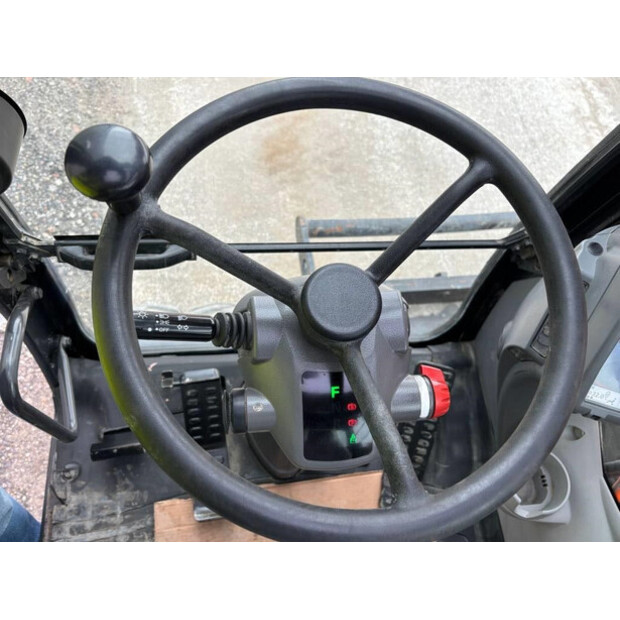 2014 هيتاشى ZX140W-5B-43158635