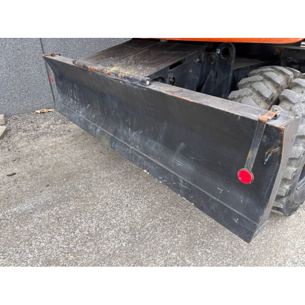 2014 هيتاشى ZX140W-5B-43158644