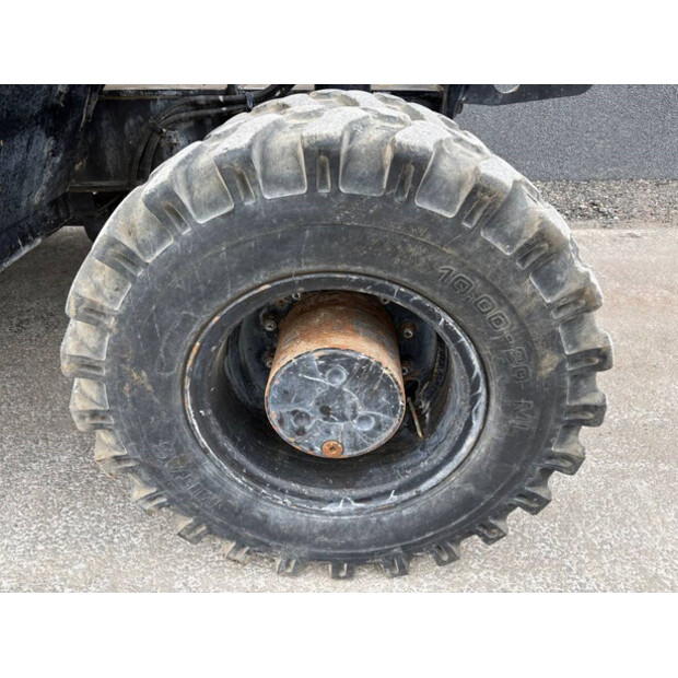 2014 هيتاشى ZX140W-5B-43158646