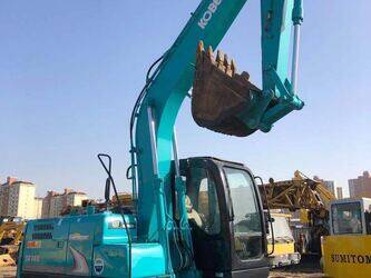 صورة ل حفارات 2023 كوبيلكو SK140 للبيع في الصّين