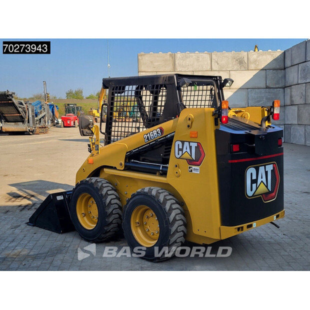 2024 Caterpillar 216B3-43165122