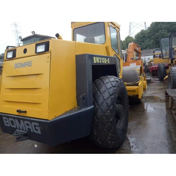 2017 BOMAG BW213D-43166854
