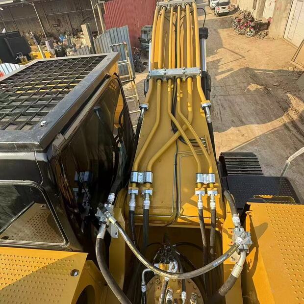 2021 Caterpillar 336D2-43166910