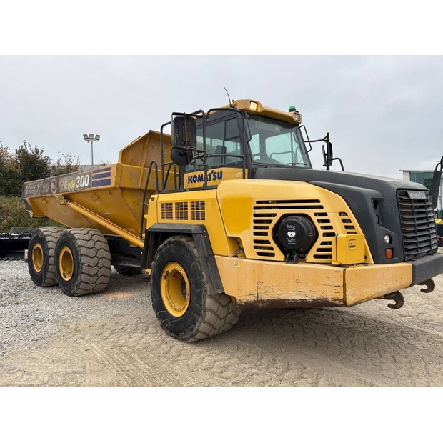 2016 Komatsu HM300-3-43172831