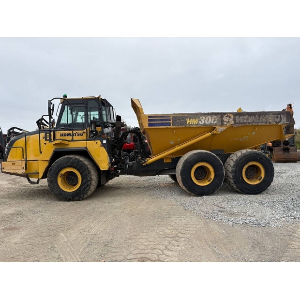 2016 Komatsu HM300-3-43172837