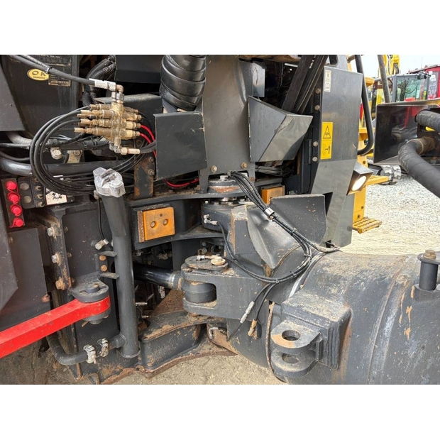 2016 Komatsu HM300-3-43172845