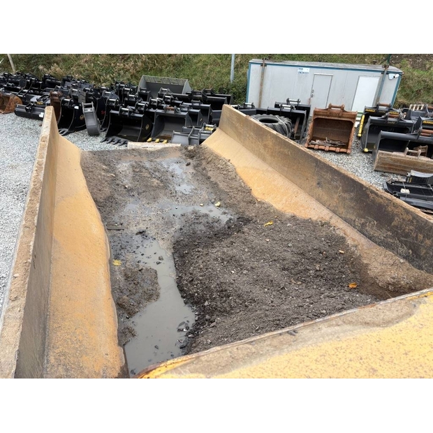 2016 Komatsu HM300-3-43172847