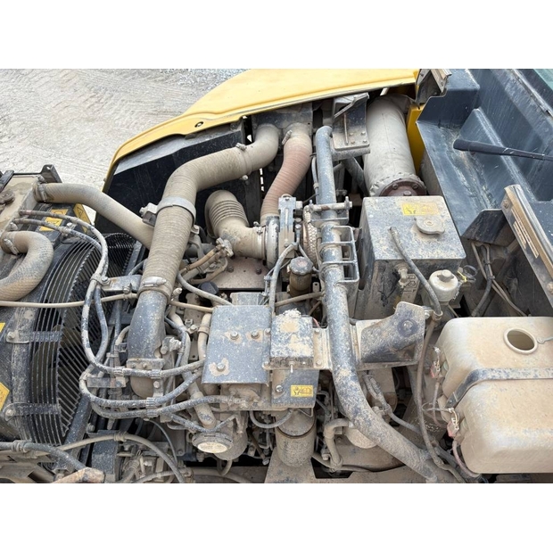 2016 Komatsu HM300-3-43172861