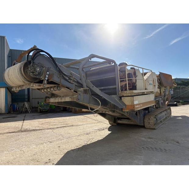 2003 ميتسو LT105-43172908