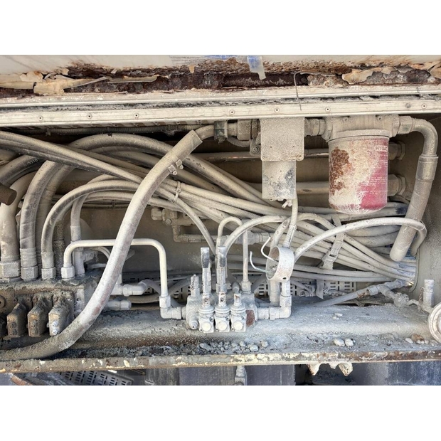 2003 ميتسو LT105-43172910