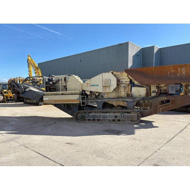 2003 ميتسو LT105-43172918