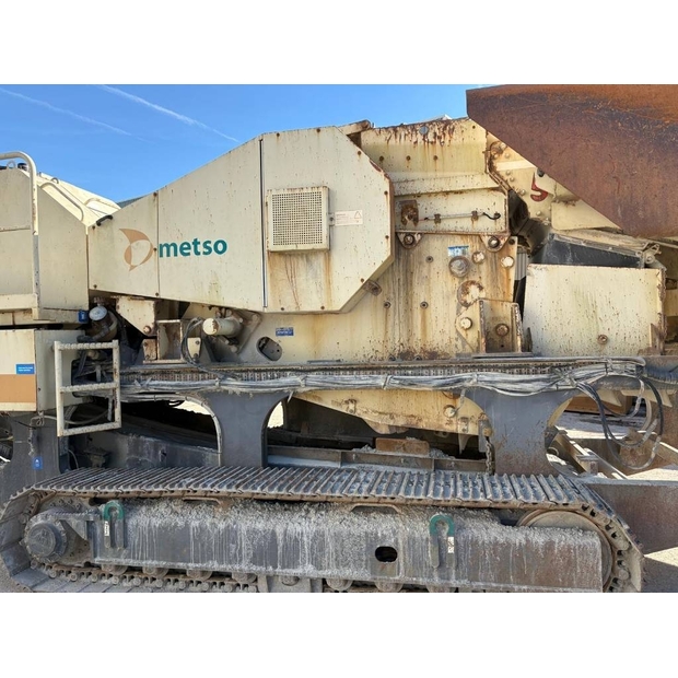 2003 ميتسو LT105-43172928