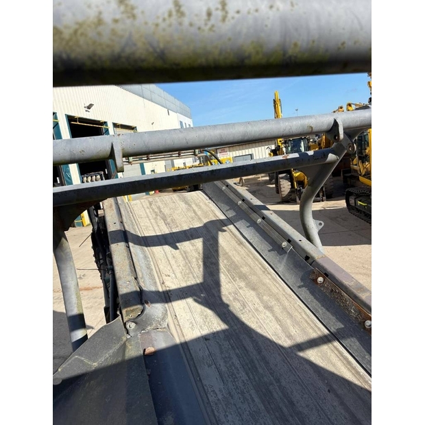 2003 ميتسو LT105-43172934