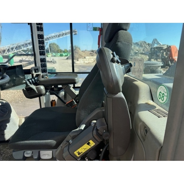 2021 Volvo L110H-43174873