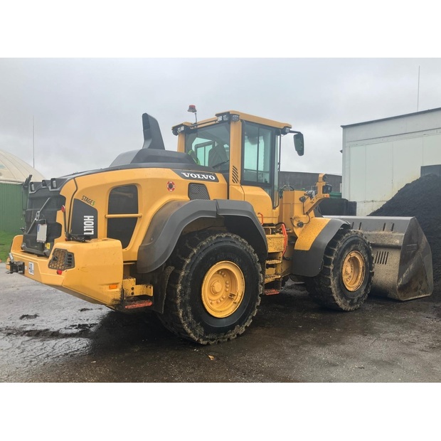 2021 فولفو L110H-43174883