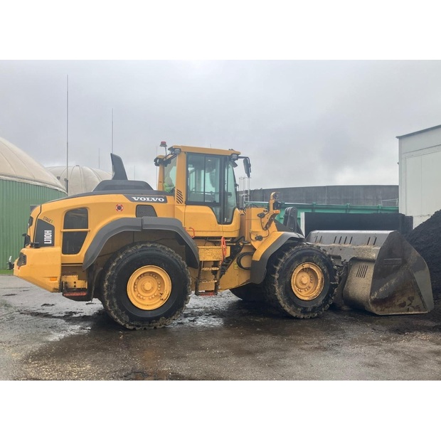 2021 فولفو L110H-43174884