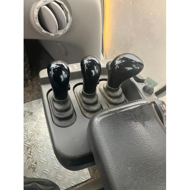 2021 فولفو L110H-43174888