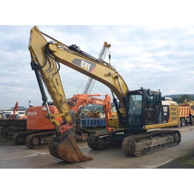 2017 كاتربيلر 323FL-43174975