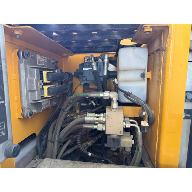 2021 فولفو EC220EL-43175001