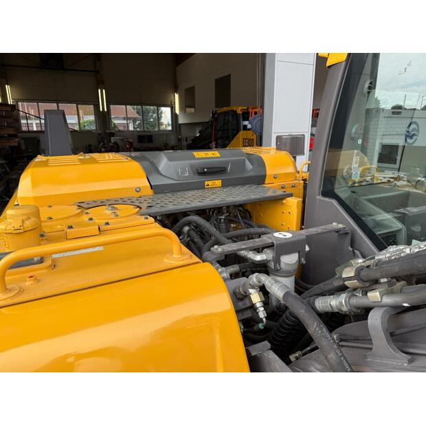 2021 فولفو EC220EL-43175005