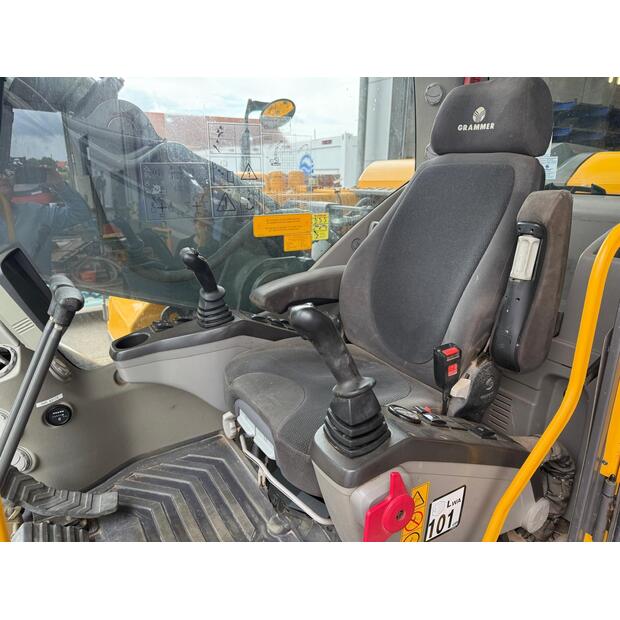 2021 فولفو EC220EL-43175007