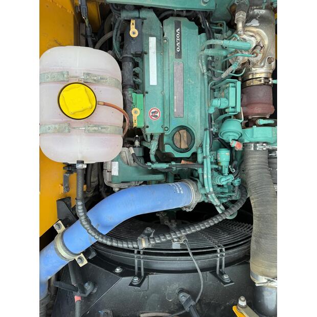 2021 فولفو EC220EL-43175033