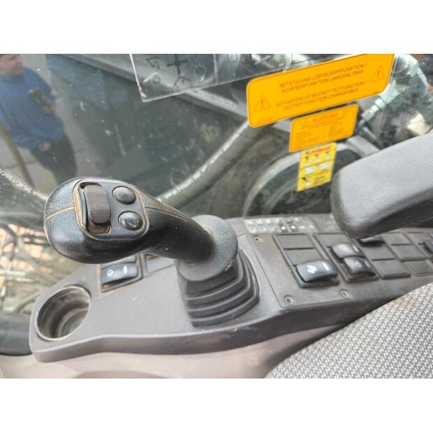 2021 فولفو EC220EL-43175037