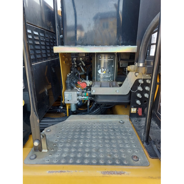 2014 Caterpillar M313D-43175111