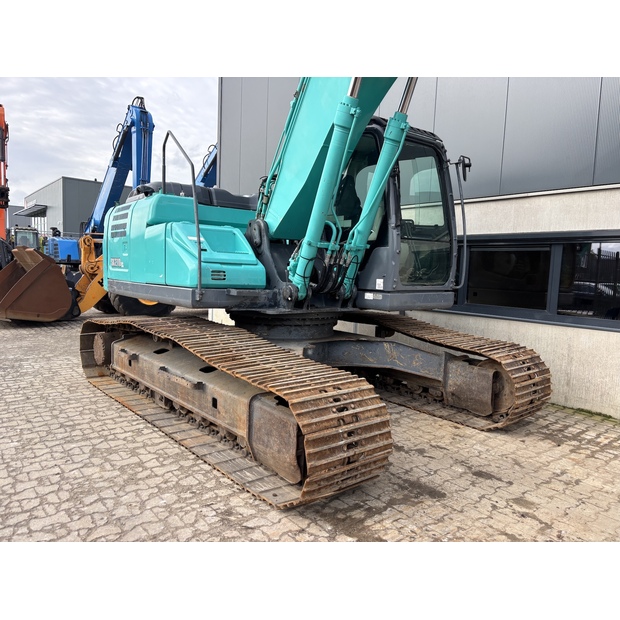 2017 KOBELCO SK210LC-10-43175124
