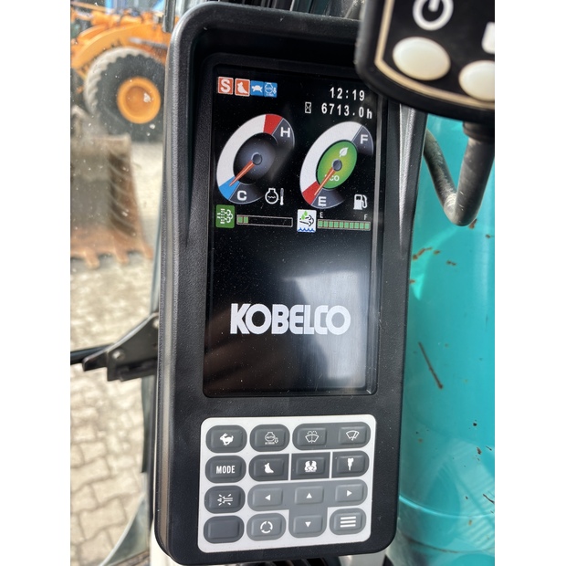 2017 KOBELCO SK210LC-10-43175135