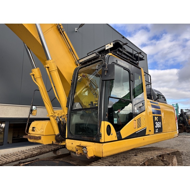 2017 Komatsu PC360LC-11-43175176