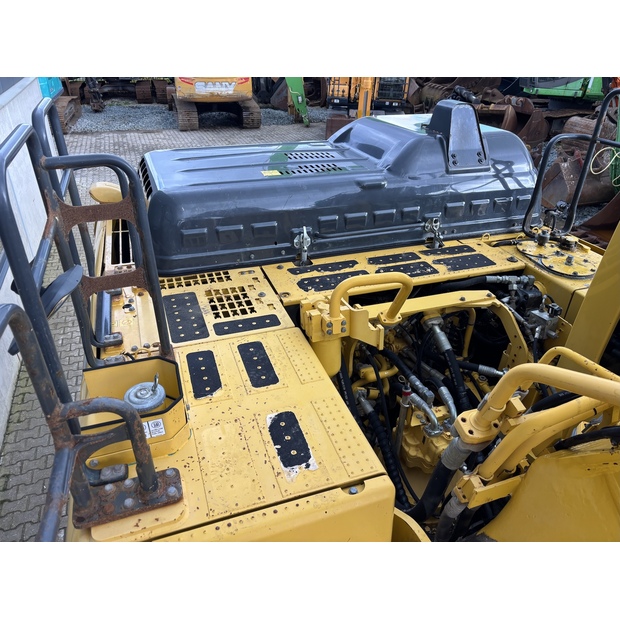 2017 Komatsu PC360LC-11-43175187