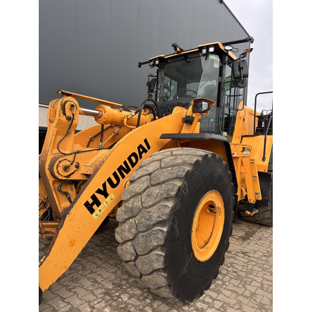 2019 هيونداي HL970-43175290