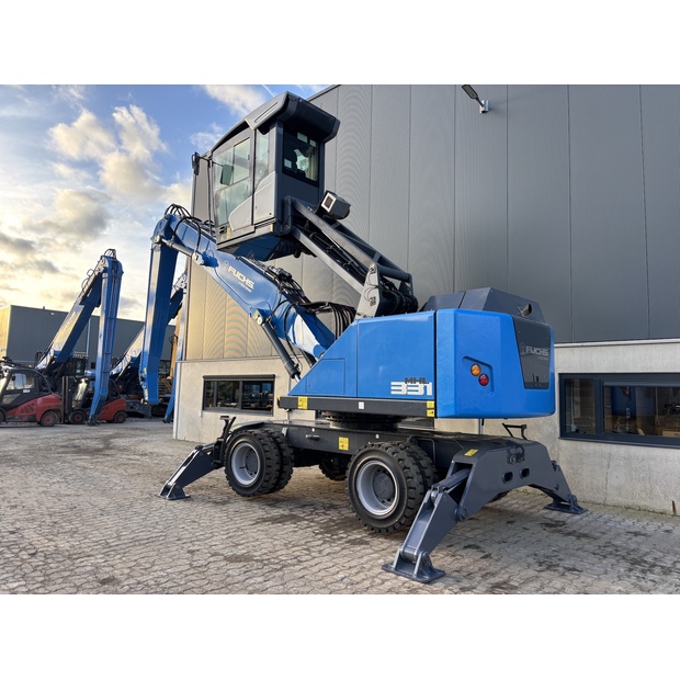 2020 FUCHS MHL331F-43175407