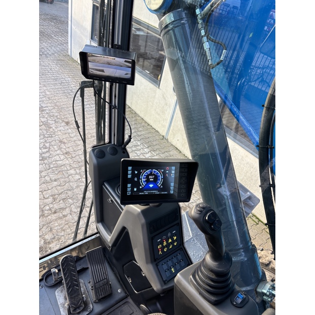 2020 FUCHS MHL331F-43175421