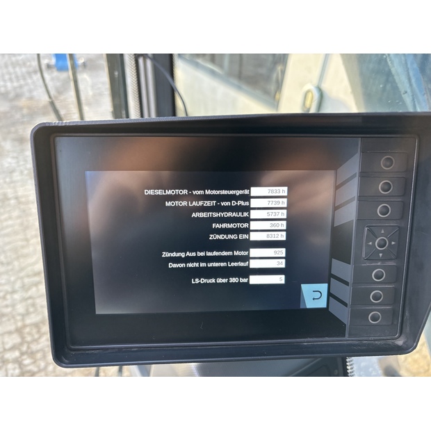 2020 FUCHS MHL331F-43175424