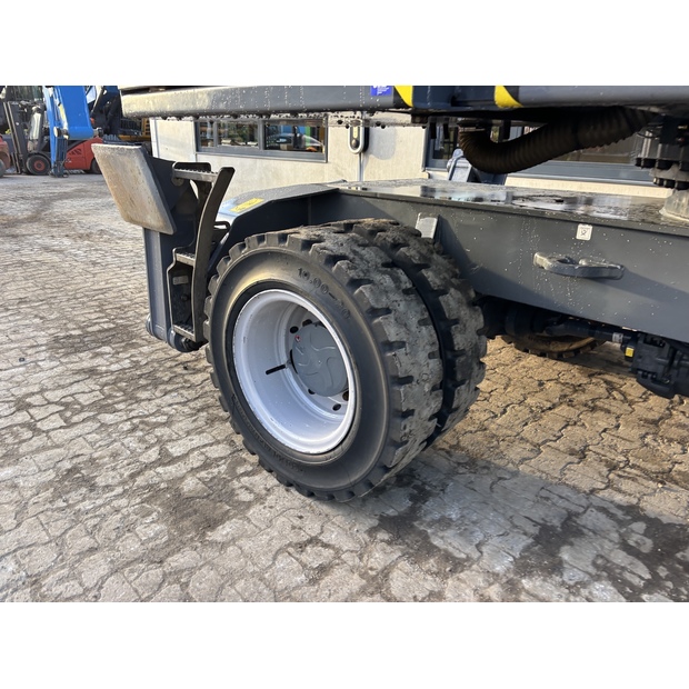 2020 FUCHS MHL331F-43175434