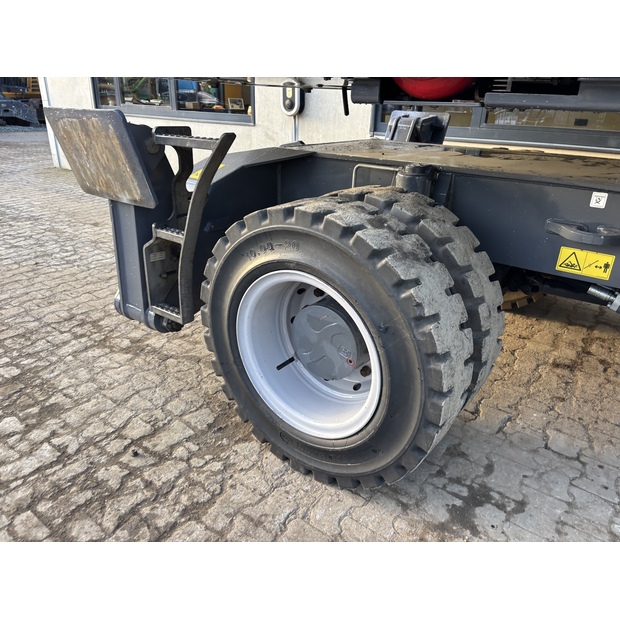 2020 FUCHS MHL331F-43175435