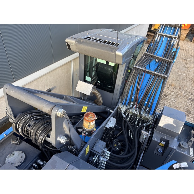 2020 FUCHS MHL331F-43175441