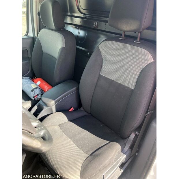 2017 Renault Kangoo-43182847