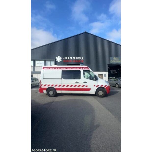 2015 رينو Master-43183125