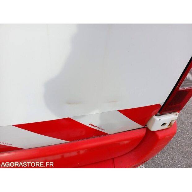 2015 رينو Master-43183139