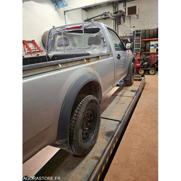 2011 Isuzu D-MAX-43183192