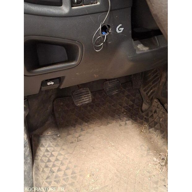 2011 Isuzu D-MAX-43183209